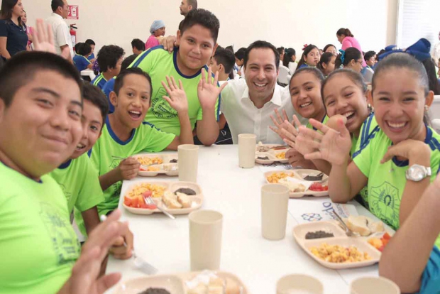 Un comedor en la escuela Nezahualcóyotl de la colonia Bojórquez